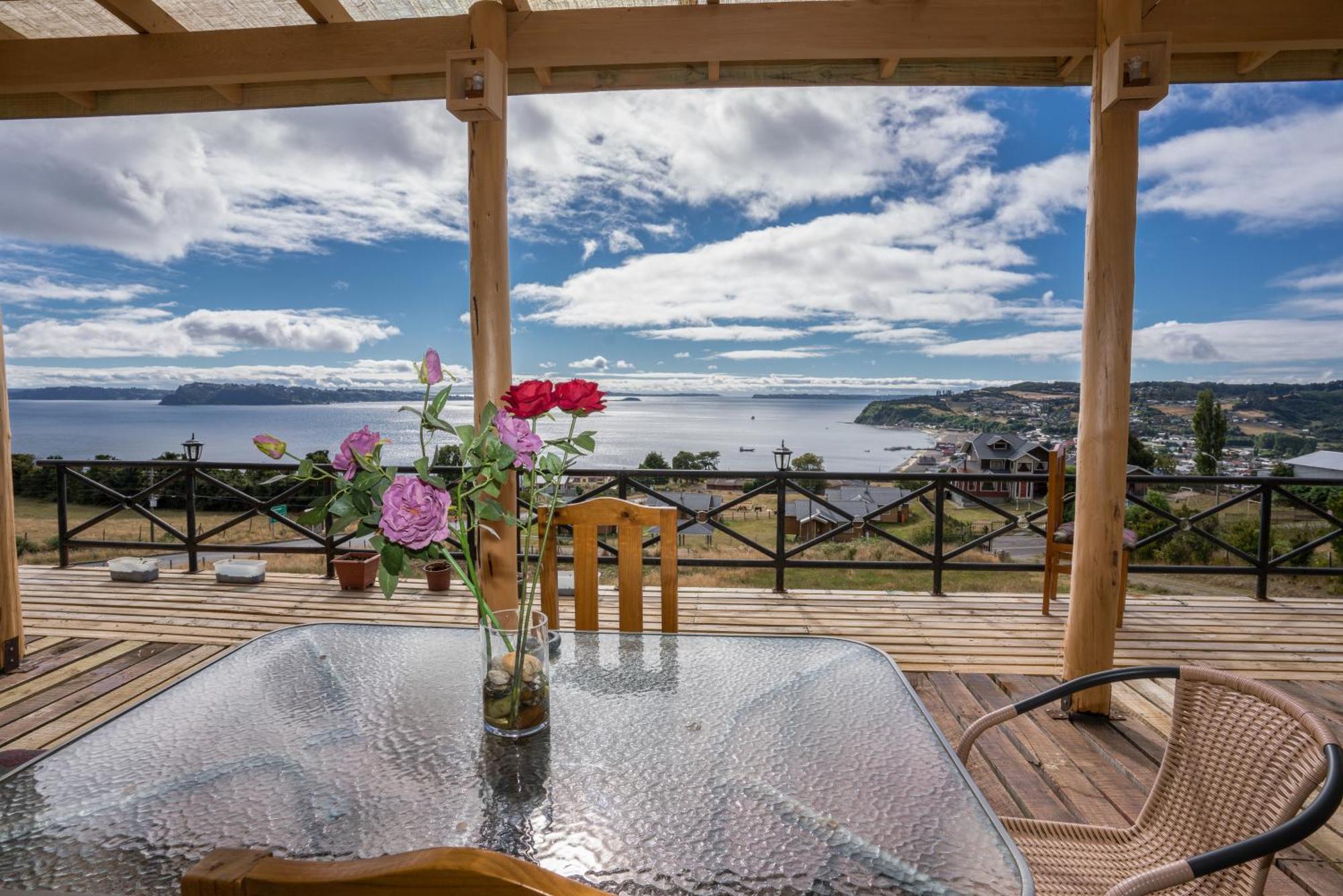 Hotel Boutique Antukenu Achao Exteriör bild